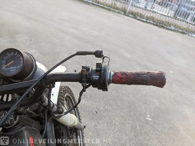 Motor yamaha, model dt175 - afbeelding 7 van  37