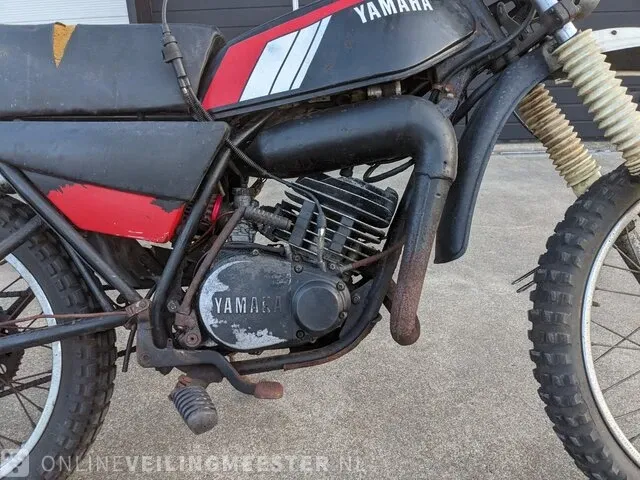Motor yamaha, model dt175 - afbeelding 9 van  37