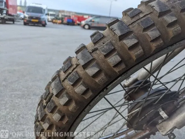 Motor yamaha, model dt175 - afbeelding 20 van  37