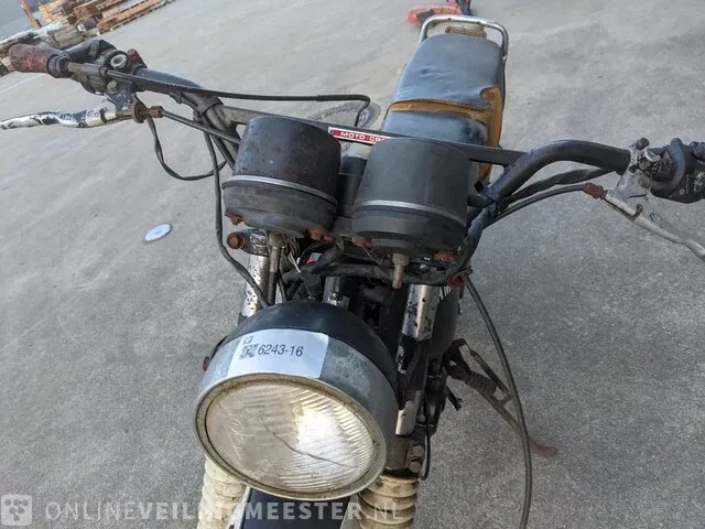 Motor yamaha, model dt175 - afbeelding 21 van  37