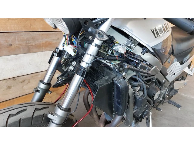 Motor, yamaha, sport fz 750, 1993 - afbeelding 14 van  33