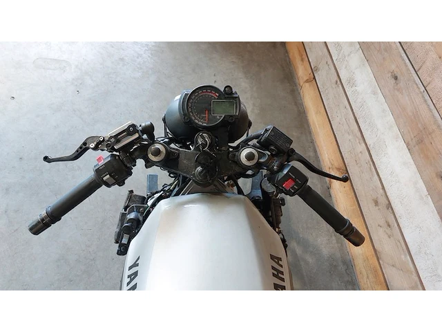 Motor, yamaha, sport fz 750, 1993 - afbeelding 24 van  33
