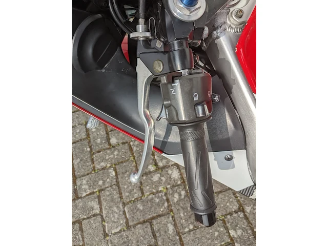 Motor yamaha, yzf-r6, 2000 - afbeelding 10 van  59
