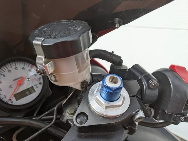 Motor yamaha, yzf-r6, 2000 - afbeelding 15 van  59