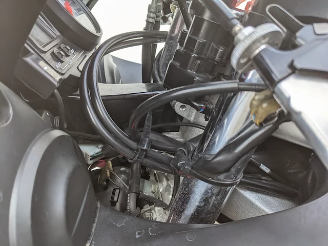 Motor yamaha, yzf-r6, 2000 - afbeelding 16 van  59
