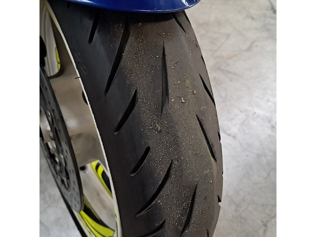 Motor, yamaha, yzf r6, 2001 - afbeelding 15 van  64