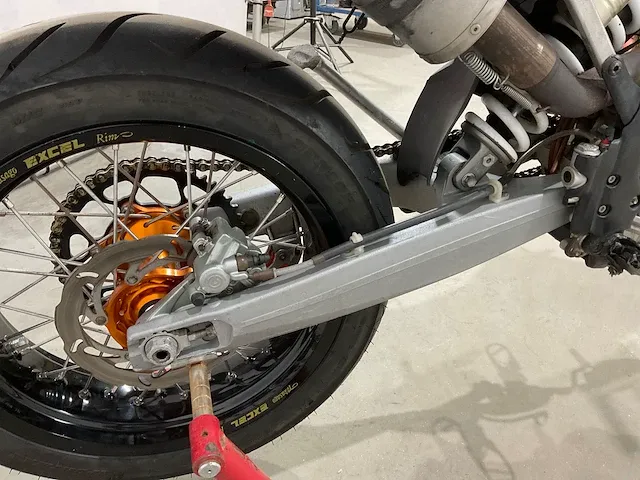 Motor - afbeelding 8 van  16
