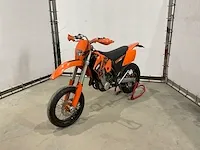 Motor - afbeelding 1 van  16