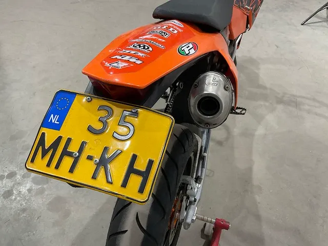 Motor - afbeelding 12 van  16
