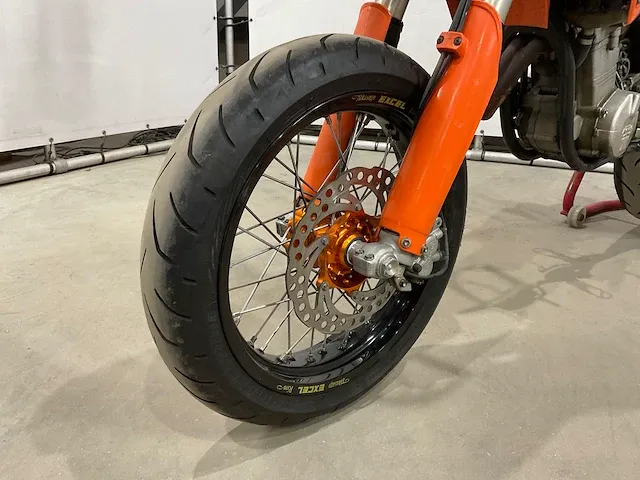 Motor - afbeelding 14 van  16