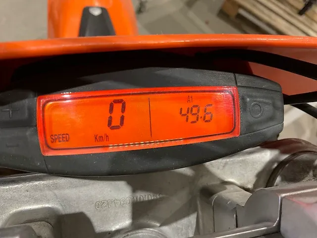 Motor - afbeelding 16 van  16