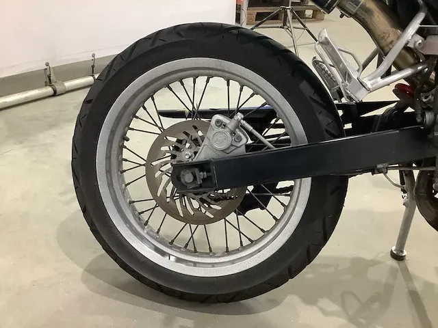 Motor - afbeelding 15 van  16