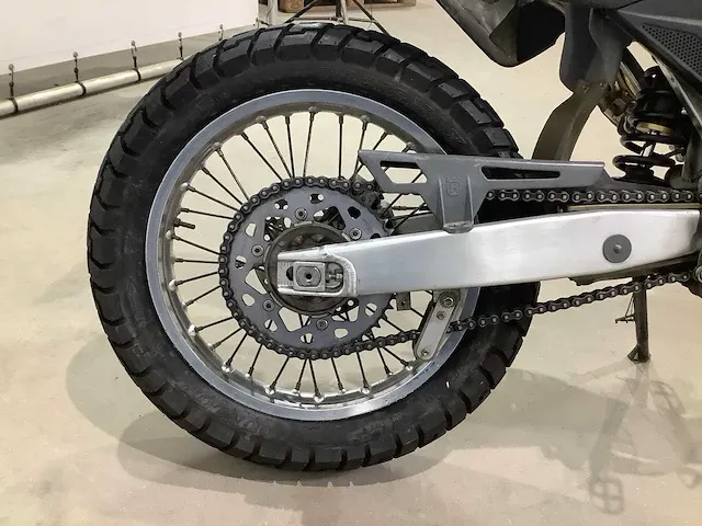 Motor - afbeelding 2 van  19