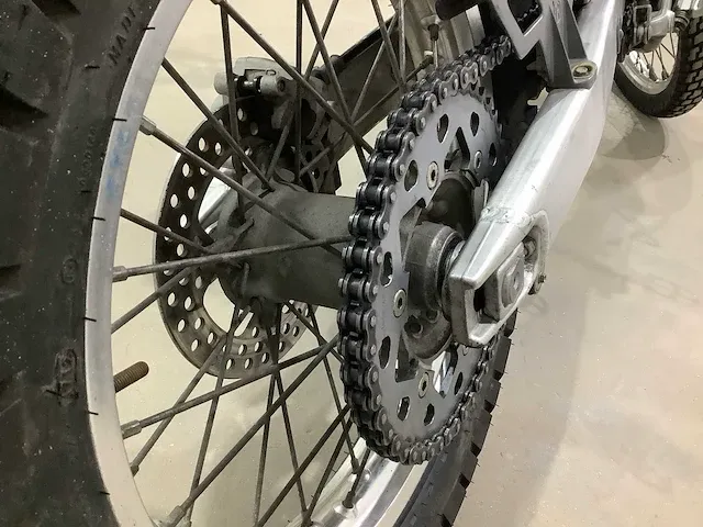 Motor - afbeelding 3 van  19