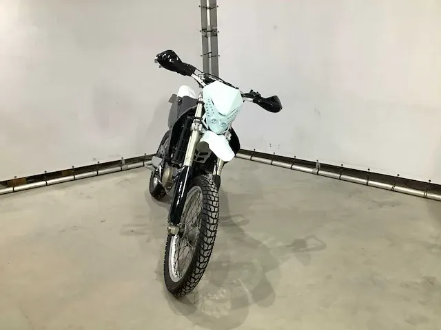 Motor - afbeelding 12 van  19