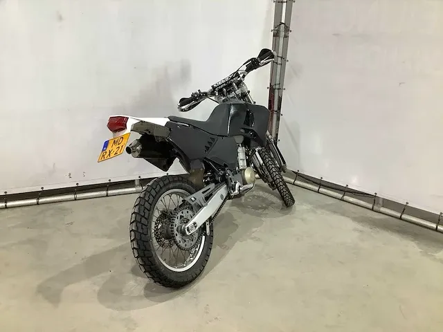 Motor - afbeelding 14 van  19