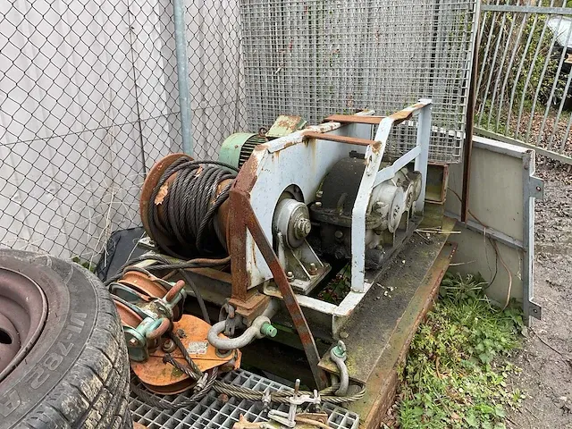 Motorblok verwijdermachine - afbeelding 13 van  16