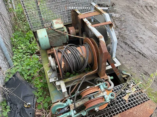 Motorblok verwijdermachine - afbeelding 14 van  16