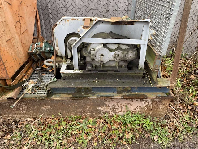 Motorblok verwijdermachine - afbeelding 11 van  16