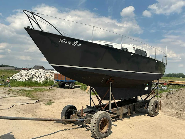 Motorboot inclusief stallingstrailer - afbeelding 1 van  62