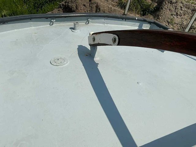 Motorboot inclusief stallingstrailer - afbeelding 33 van  62