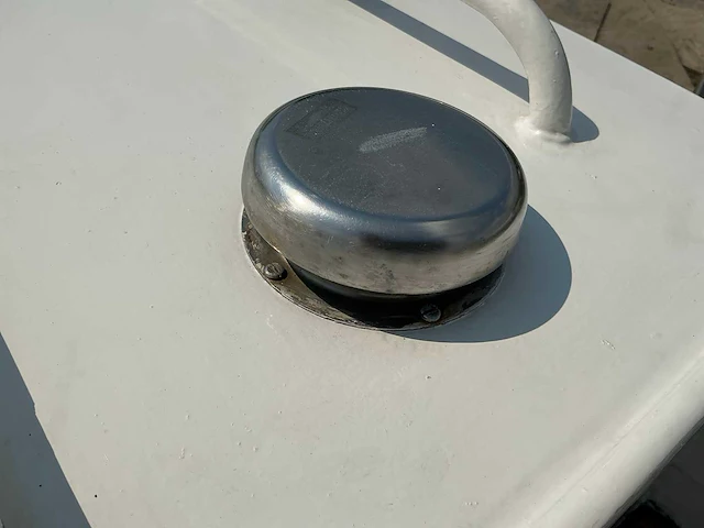 Motorboot inclusief stallingstrailer - afbeelding 38 van  62