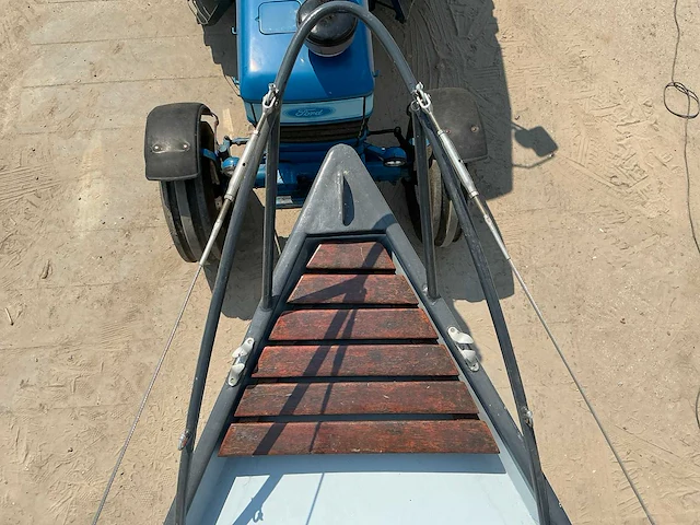Motorboot inclusief stallingstrailer - afbeelding 40 van  62