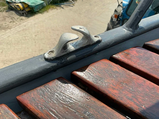 Motorboot inclusief stallingstrailer - afbeelding 43 van  62