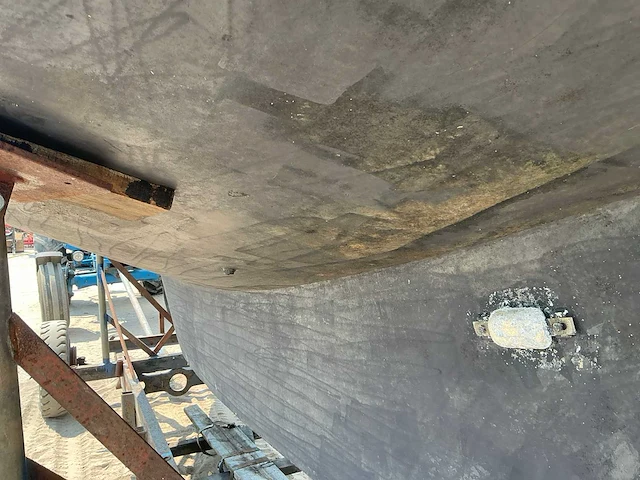 Motorboot inclusief stallingstrailer - afbeelding 47 van  62