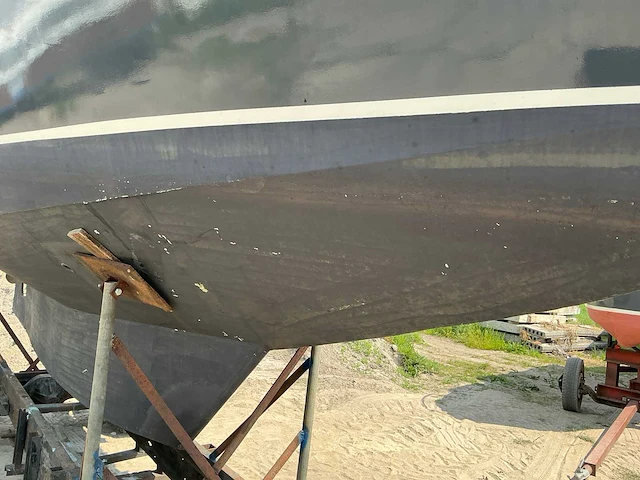 Motorboot inclusief stallingstrailer - afbeelding 50 van  62
