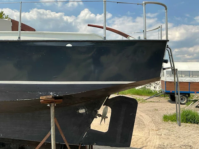 Motorboot inclusief stallingstrailer - afbeelding 6 van  62