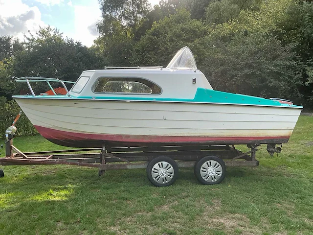 Motorboot / kajuitboot - afbeelding 12 van  37