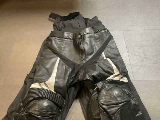 Motorbroek (5x) - afbeelding 1 van  6