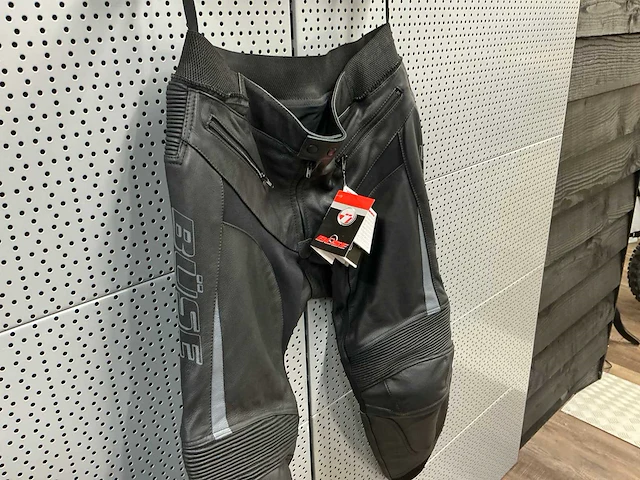 Motorbroek maat s (3x) - afbeelding 2 van  5