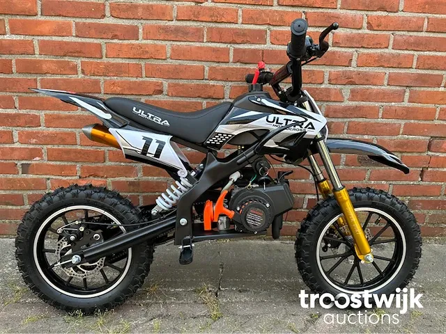Motorfiets, minicrosser - afbeelding 1 van  7