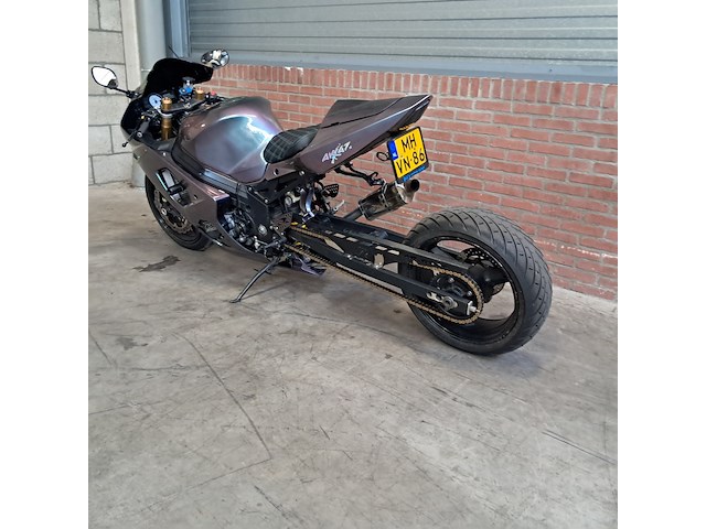 Motorfiets, suzuki, gsx-r1000 - afbeelding 12 van  35