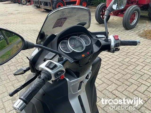 Motorfiets - afbeelding 4 van  22