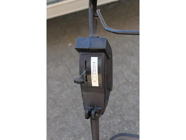 Motorgrasmaaier briggs & statton. type hvc 434 . maaibreedte 43 cm. werking onbekend. - afbeelding 4 van  4