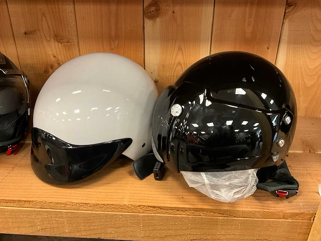 Motorhelm (2x) - afbeelding 1 van  4