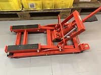 Motorlift (lekt olie) - afbeelding 1 van  2