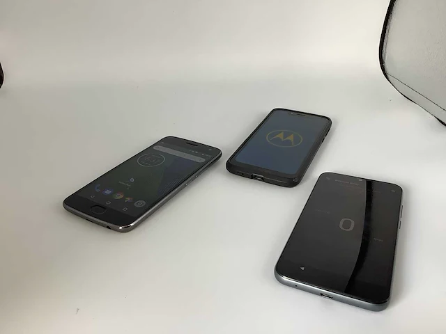 Motorola mobiele telefoon (3x) - afbeelding 2 van  7