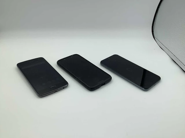 Motorola mobiele telefoon (3x) - afbeelding 5 van  7