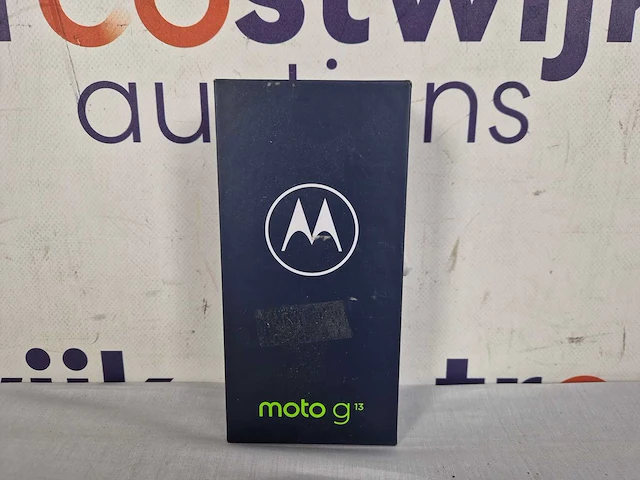 Motorola moto g13 - matte charcoal - afbeelding 2 van  4