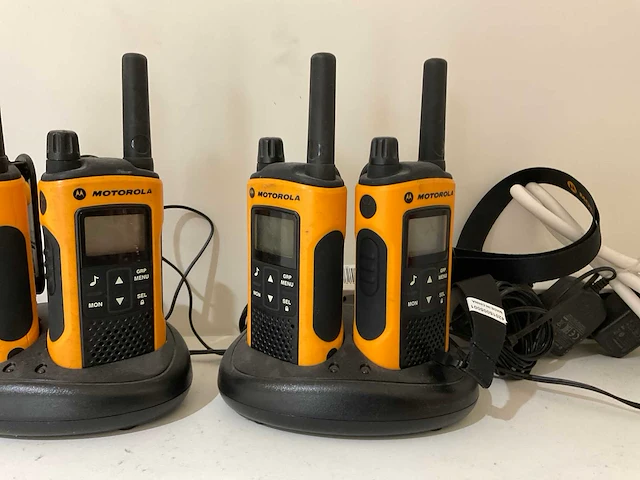 Motorola walkie talkie (3x) - afbeelding 2 van  5