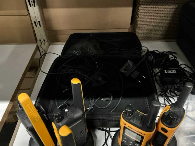 Motorola walkie-talkies (12x) - afbeelding 3 van  7