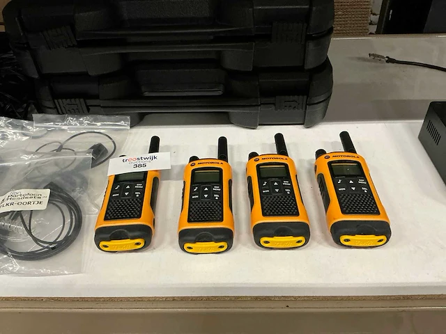 Motorola walkie-talkies (12x) - afbeelding 5 van  7