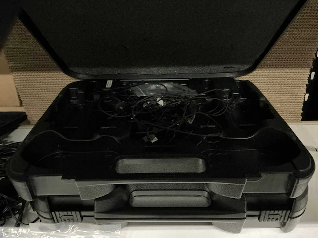 Motorola walkie-talkies (12x) - afbeelding 7 van  7