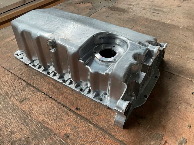 Motorolie pan - afbeelding 3 van  6