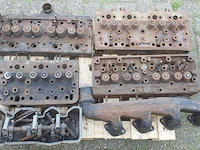 Motoronderdelen, o.a. perkins, cilinderkoppen - afbeelding 1 van  6
