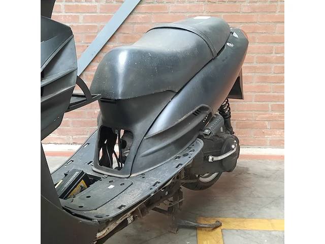 Motorscooter, daelim, vt125 - afbeelding 20 van  24